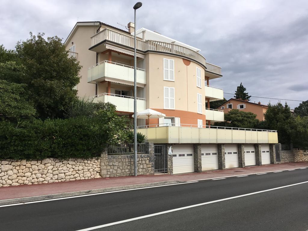 Apartments San Marino Novi Vinodolski Exterior foto